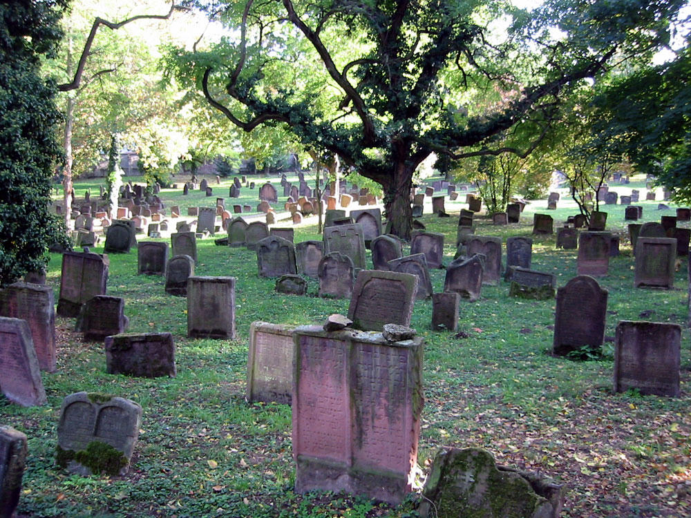 Heiliger Sand, ältester jüdischer Friedhof Europas, UNESCO-Welterbe